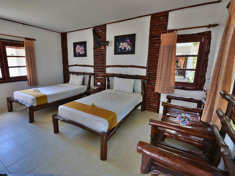 Alongkot Beach Resort Khanom Extérieur photo