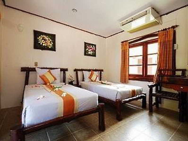 Alongkot Beach Resort Khanom Extérieur photo