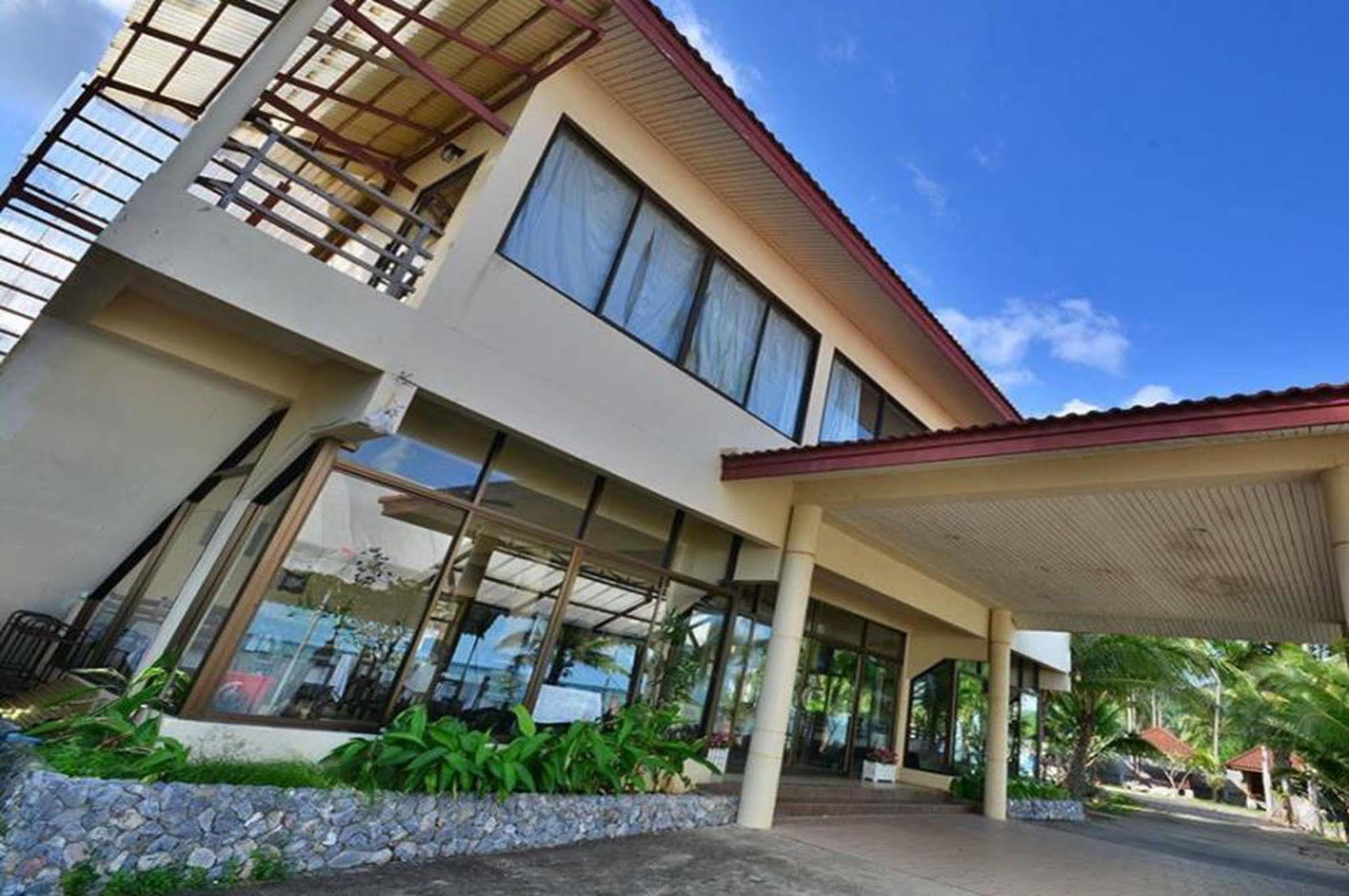 Alongkot Beach Resort Khanom Extérieur photo