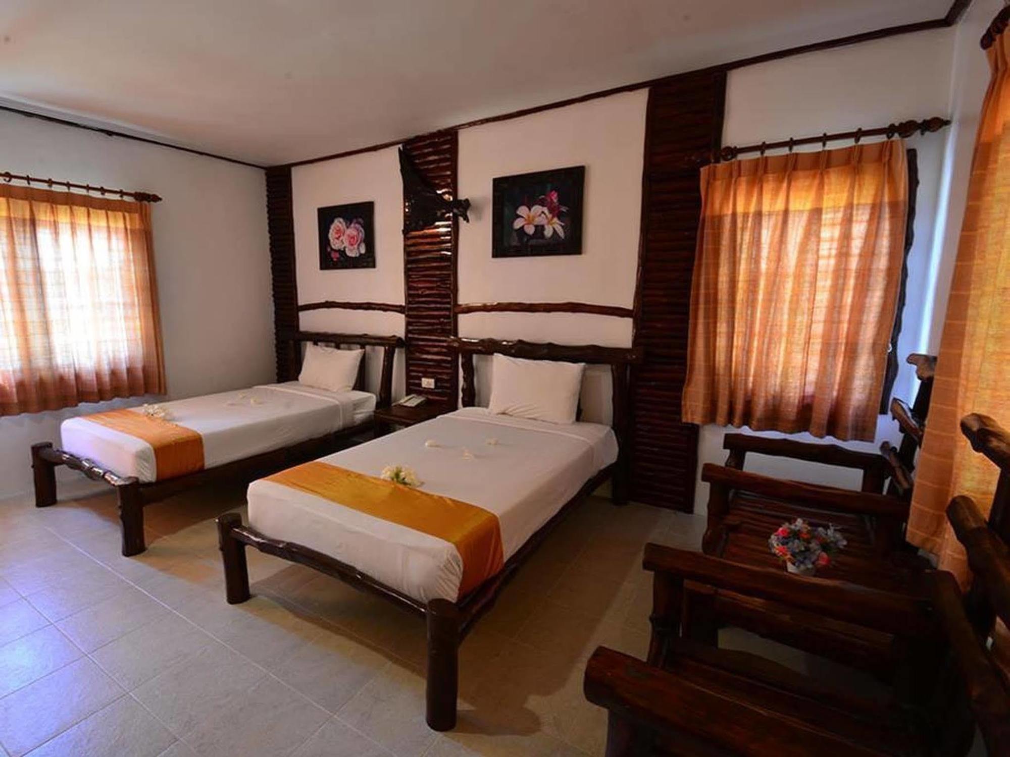 Alongkot Beach Resort Khanom Extérieur photo
