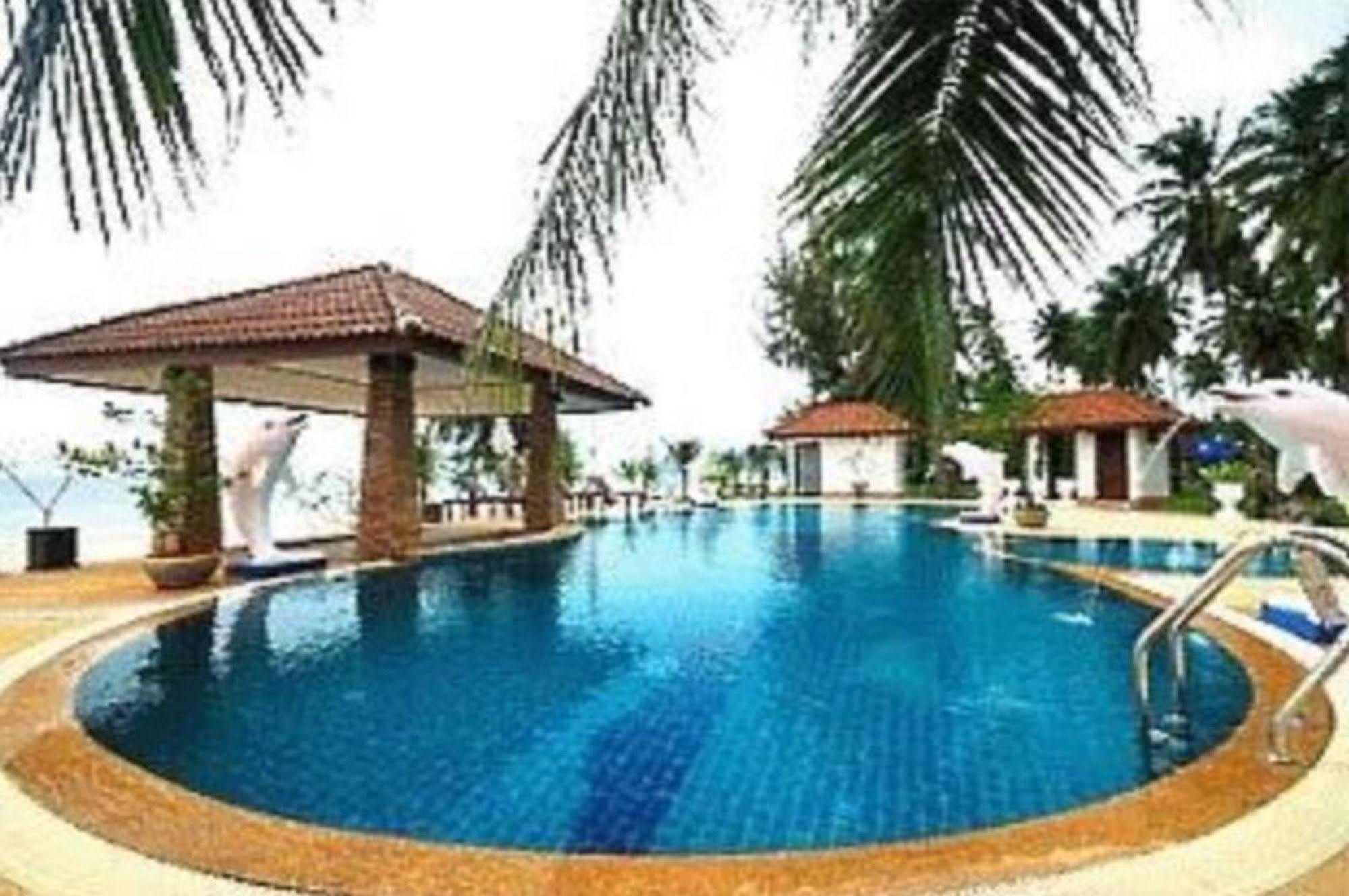 Alongkot Beach Resort Khanom Extérieur photo